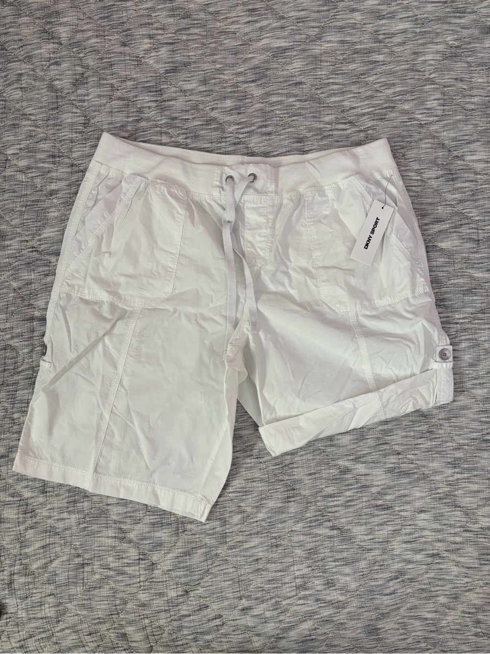 DKNY Women White Bermuda Shorts Sz XL | DKNY Sport Shorts NWT -